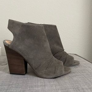 Vince Camuto Heel